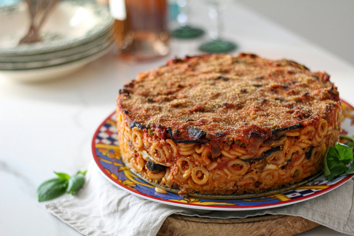 Timballo gluten free al cavolo nero, salame e pecorino: un piatto ricco e genuino da gustare
